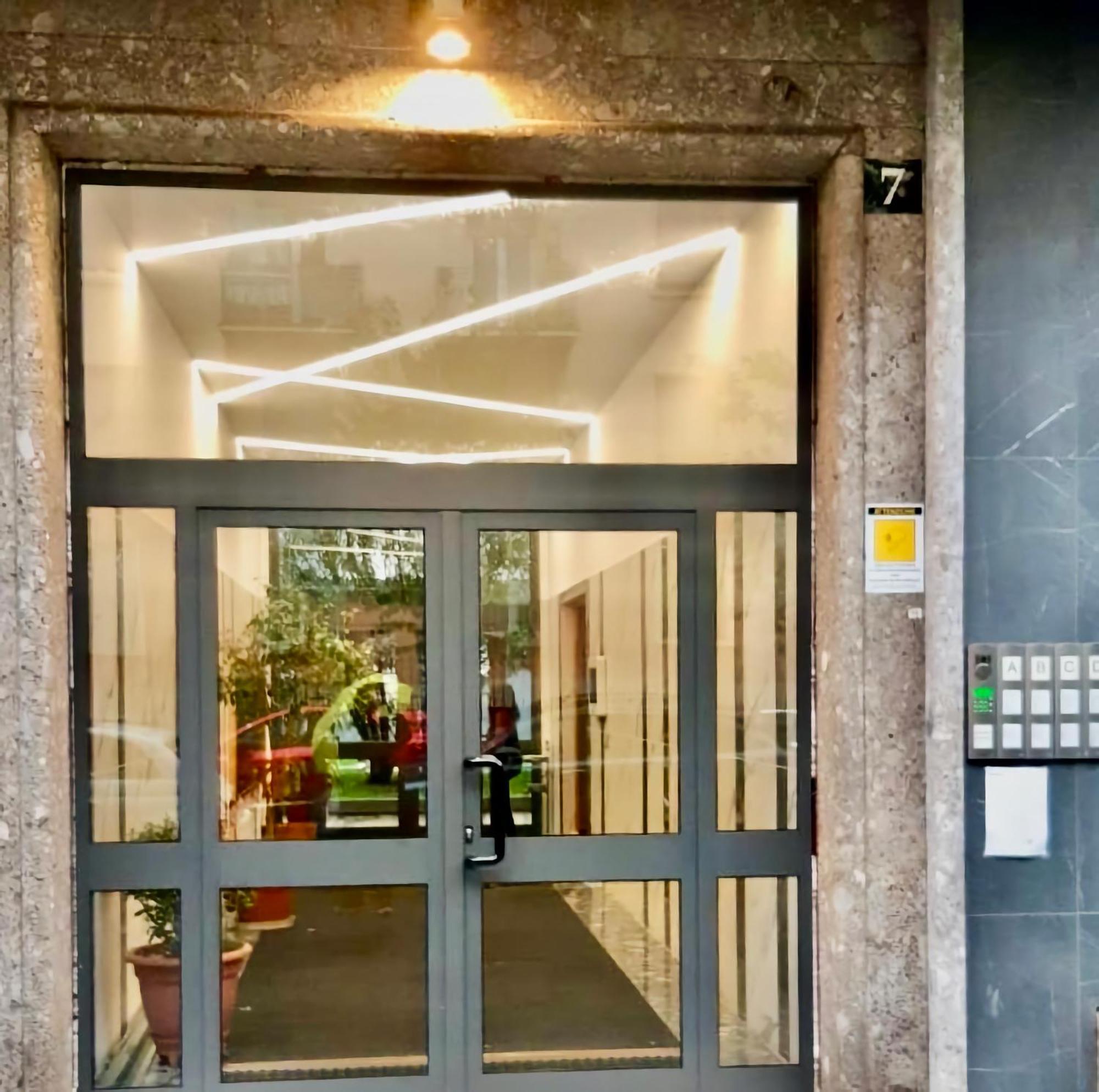 Grand Milan公寓 外观 照片